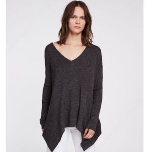 All Saints "Kelsey" V-Neck Asymmetrical Hem Sweater Charcoal Gray Black sz XS
